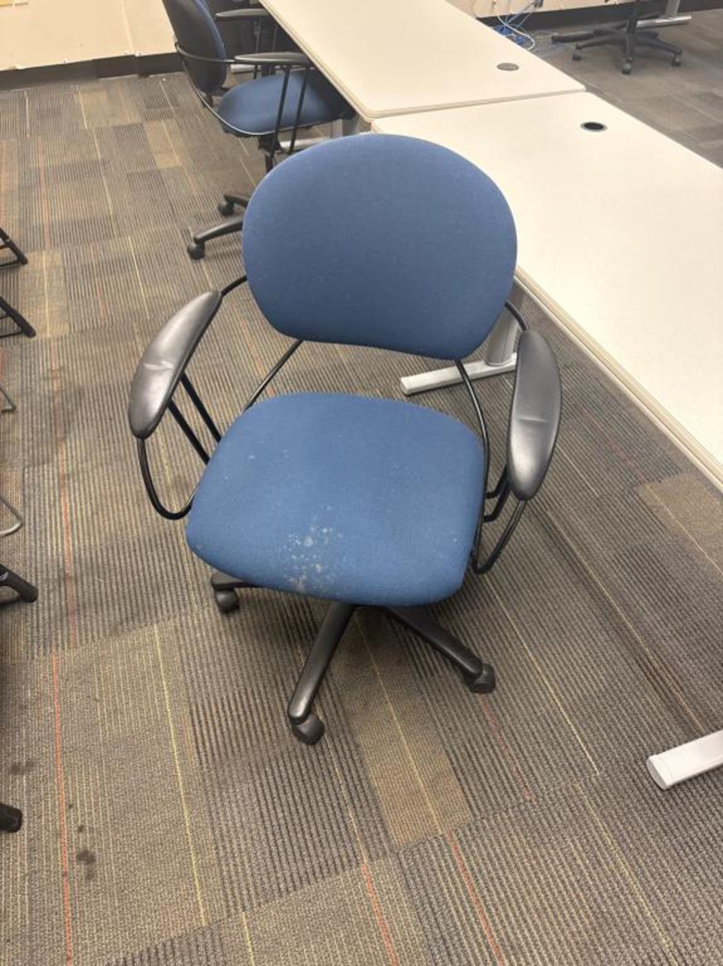 Office Furniture - Image 6 of 8