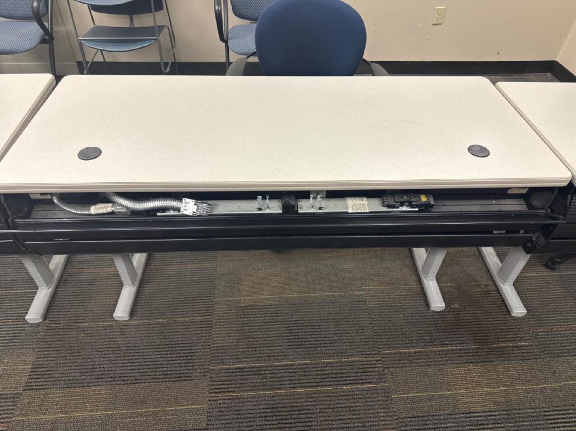 Office Furniture - Image 5 of 8