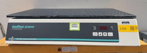 New Brunswick Innova 2300 Platform Shaker