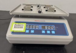 Thermo 88882005 Digital Microplate Shaker