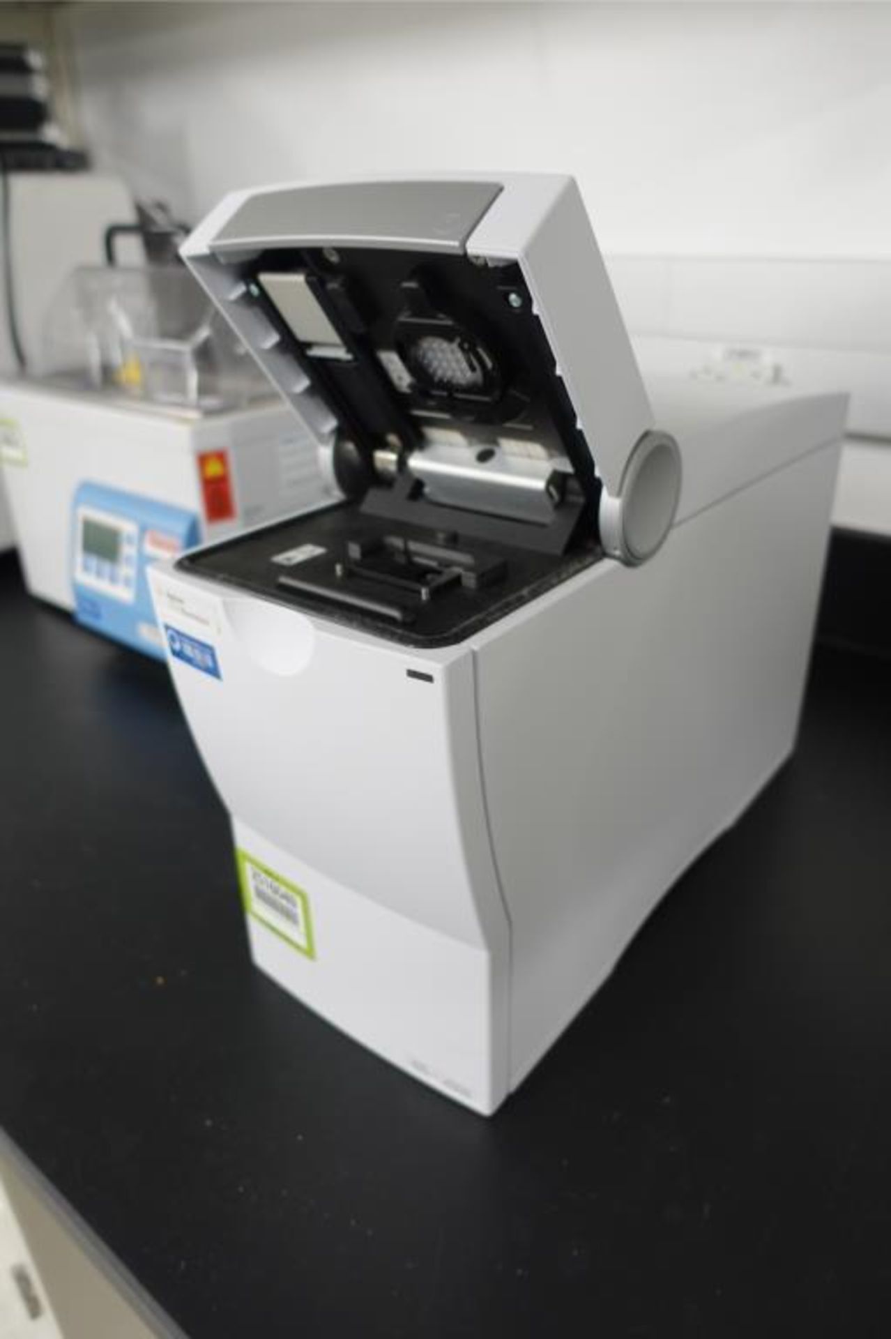 BioTek/Agilent Bioanalyzer - Image 4 of 7