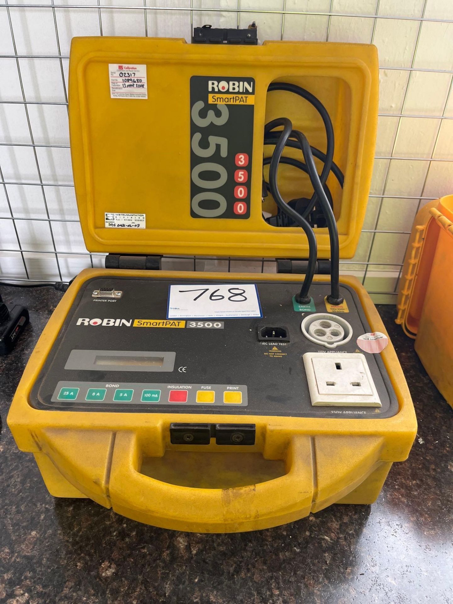 Robin Multitester 1 Robin SmartPAT 3500 PAT tester and 1 Fluke 1651B multifunction tester