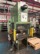Hare, 63T Hydraulic Clipping Press, Serial No. 86H3033, Year of Manufacture: 1986