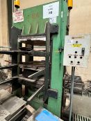 Molding press, capacity 236 tons.