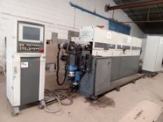 Tube bending machine