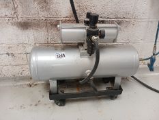 Booster regulator / air tank