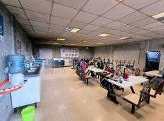 Lot of dining room furniture