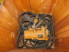 Ingersoll Rand Hoist, 1,000lb capacity, pull chain