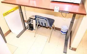 HI-Max innovation mdl. HM-4850-3, electric height adjust table 60 x 30
