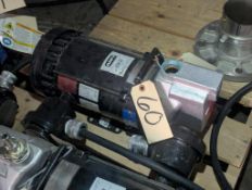 AMT 429K-X8 Cast Iron Self-Priming Pump - 1HP-3/4HP, 3450/2850 RPM, 208-230/460//190/380V, 3PH -