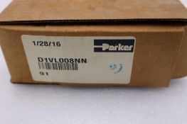 NEW Parker D1VL008NN DIR CNTRL LEVER OPERATED