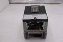 20AD8P0A3AYNANC0 ALLEN BRADLEY POWERFLEX 70 5HP AC DRIVE 480 VOLT