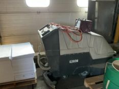 MINUTEMAN POWERBOSS MODEL PB32036QP FLOOR SWEEPER WITH BATTERY CHARGER