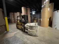 12000 LB CATERPILLAR TC120D ROLL CLAMP TRUCK WITH 72