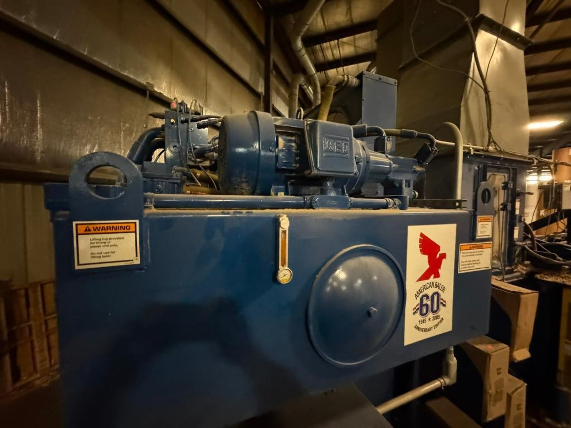 40 HP (TWIN 20 HP MOTORS) AMERICAN HORIZONTAL AUTOTIE BALER MODEL PAC40297T20 - Image 10 of 11