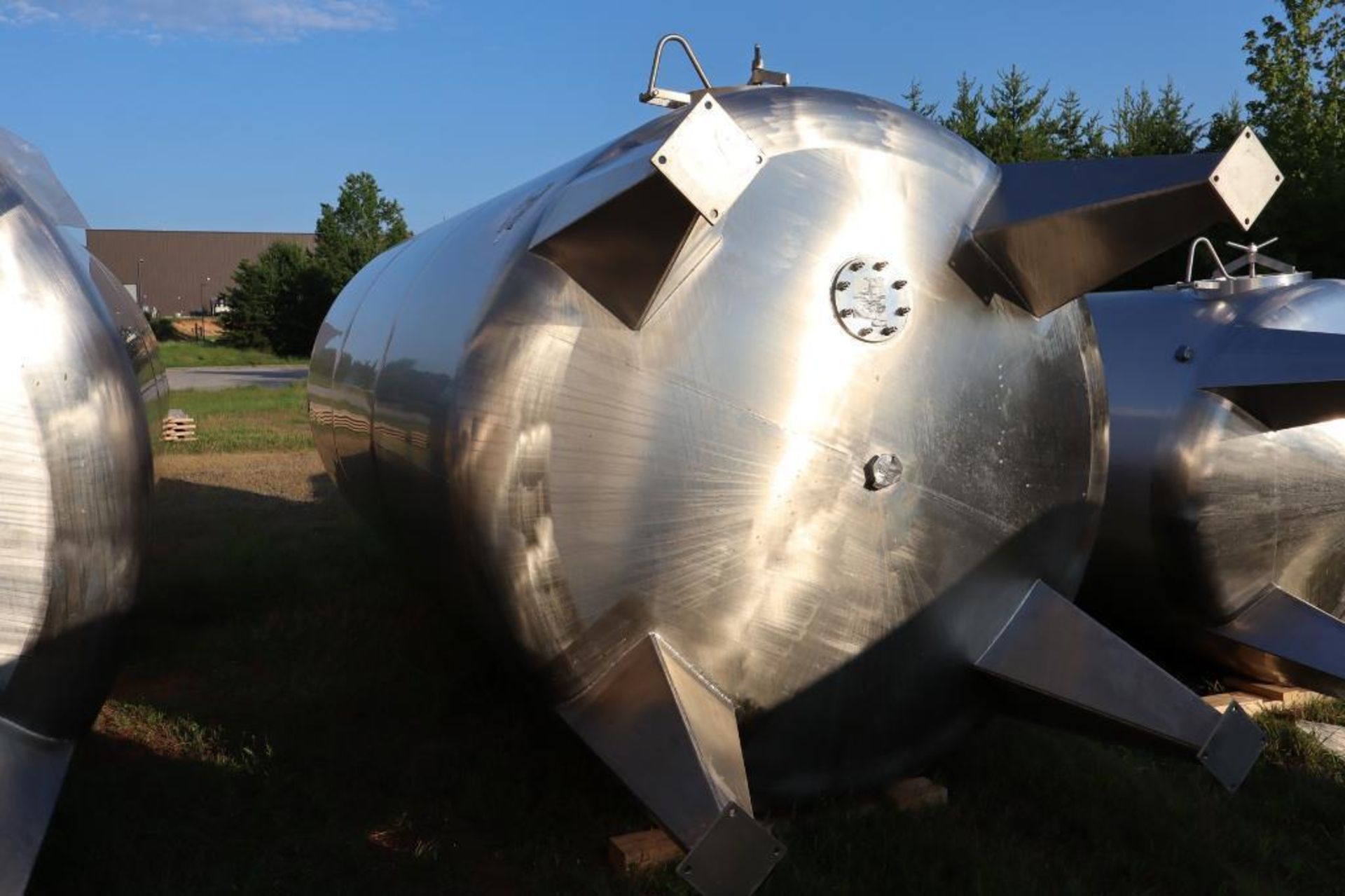2020 Regev TK-83 approx. 5,500 gallon 316 Stainless Steel Tank S/N 1866B - Image 2 of 5