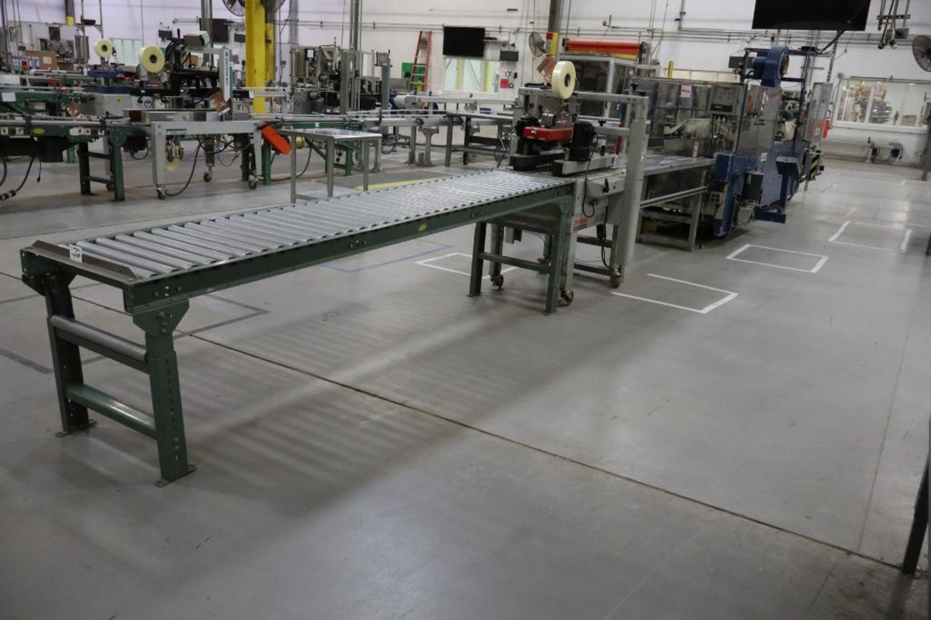 Superior Horizontal Hot Melt Glue Cartoner Line S/N 11176 - Image 9 of 12