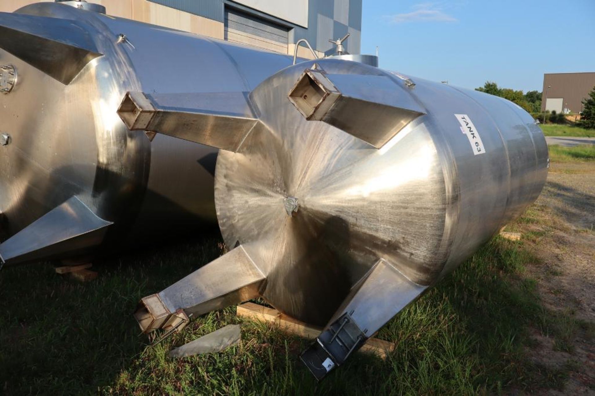 Regev approx. 2,800 Gallon 316 Stainless Steel Tank - Image 2 of 4