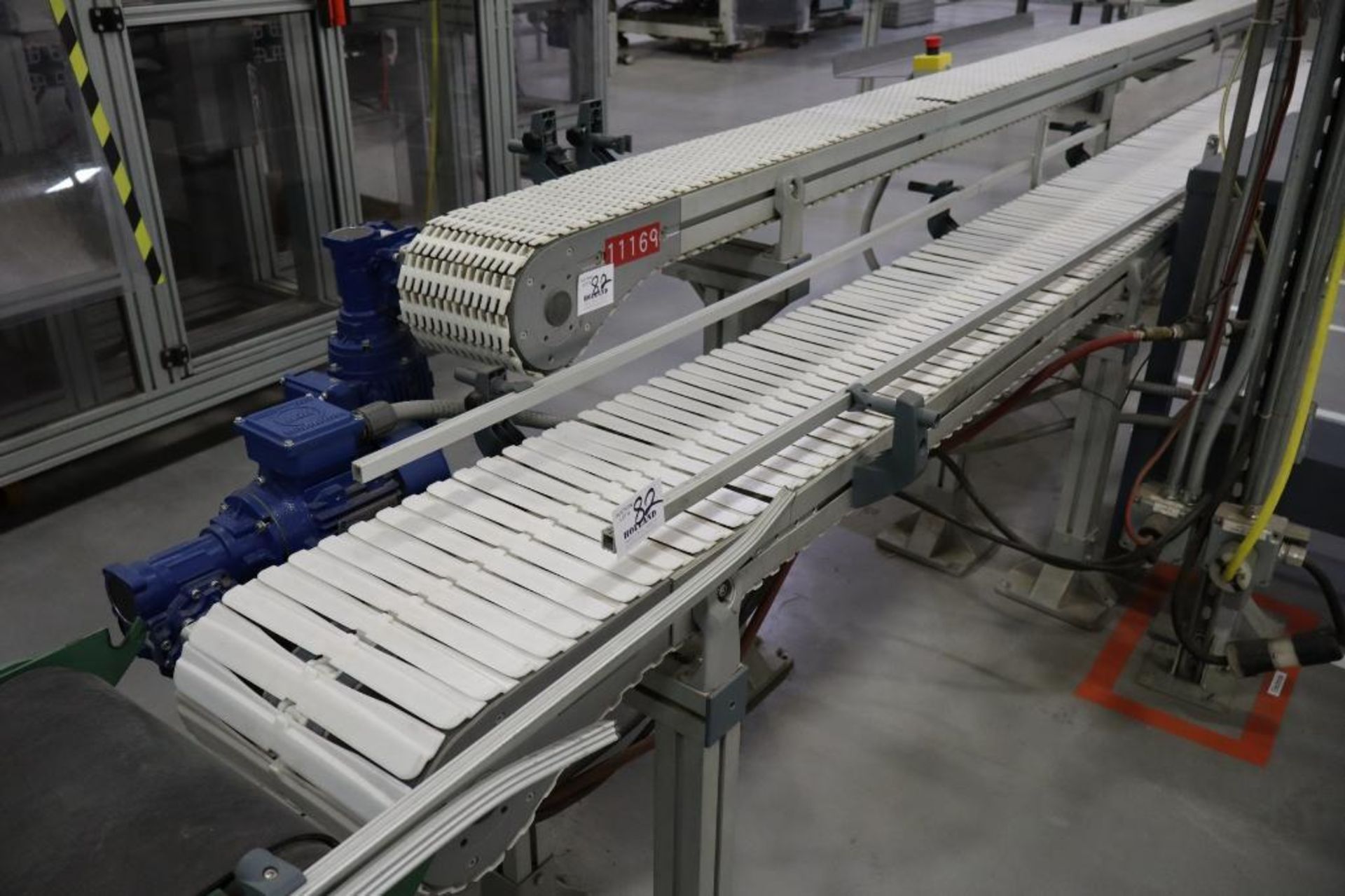 (5) Modular Plastic Chain Power Conveyors