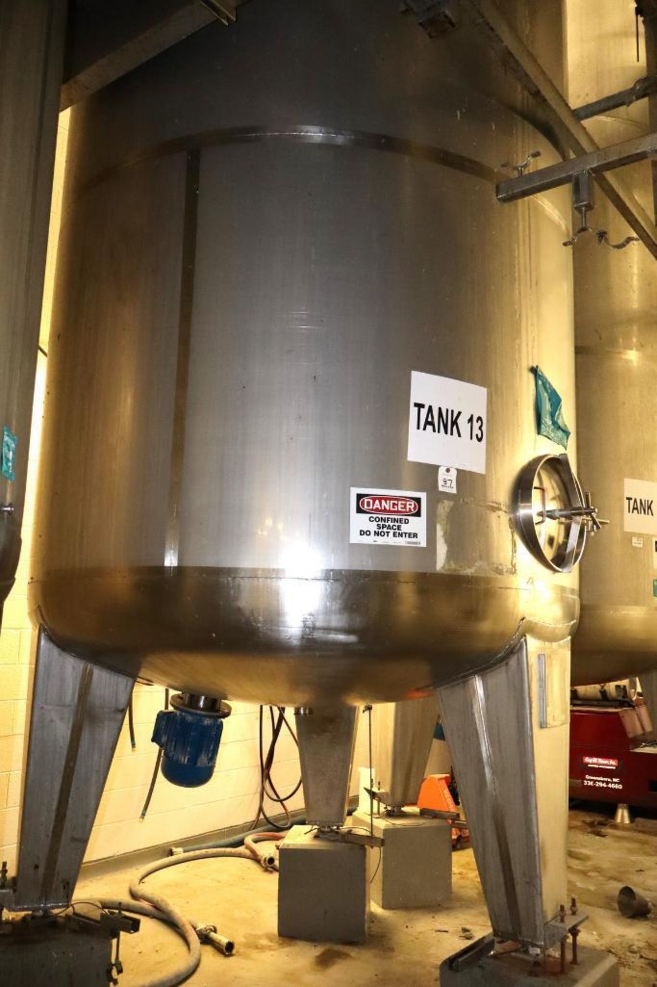 Regev approx. 6000-gallon 316 Stainless Steel Tank