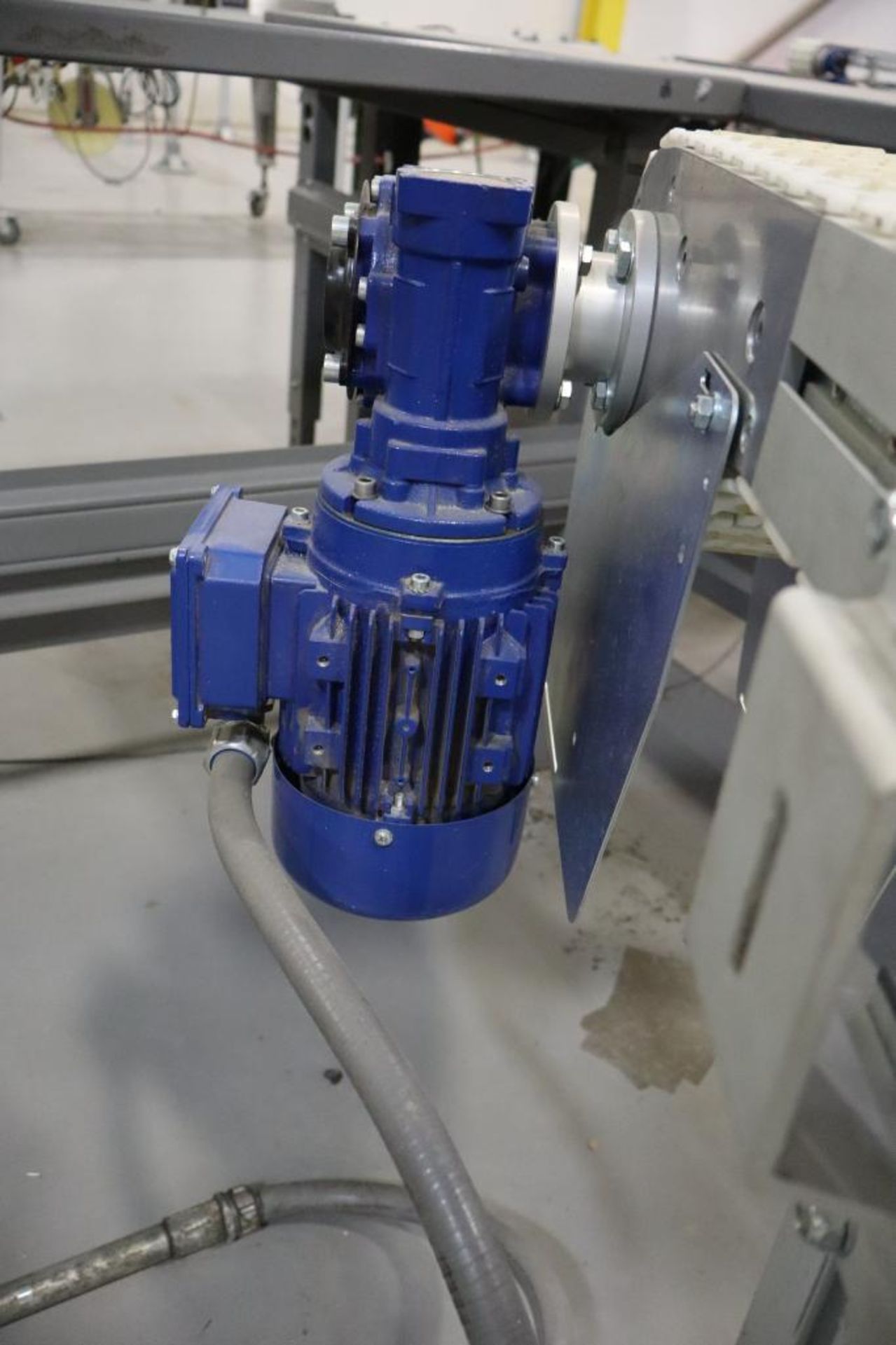 (4) Modular S-Curve Plastic Chain Power Conveyors - Image 2 of 4
