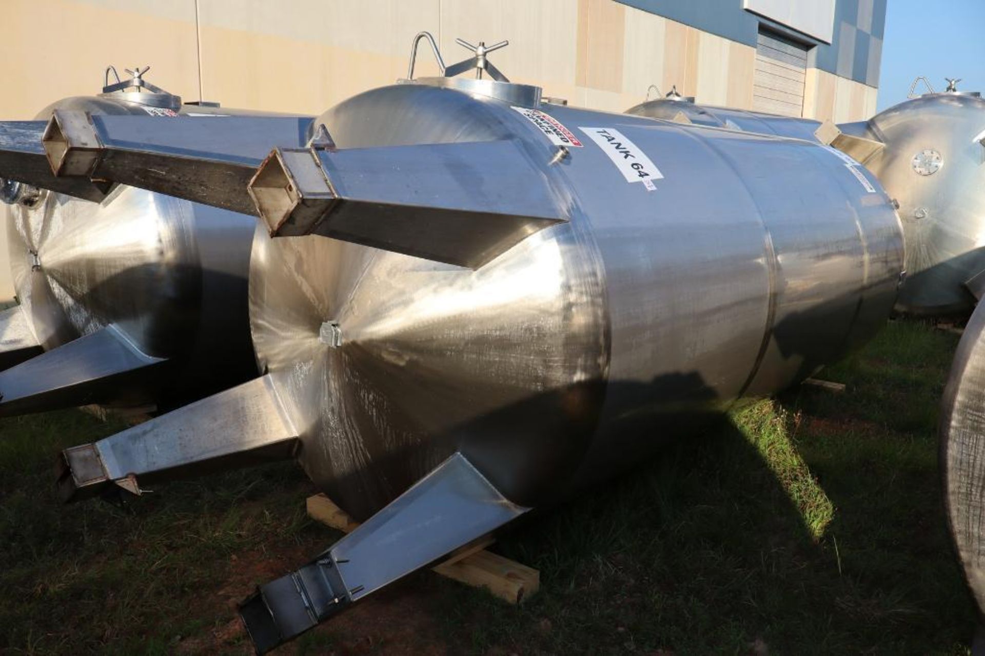 Regev approx. 2,800 Gallon 316 Stainless Steel Tank - Image 5 of 6