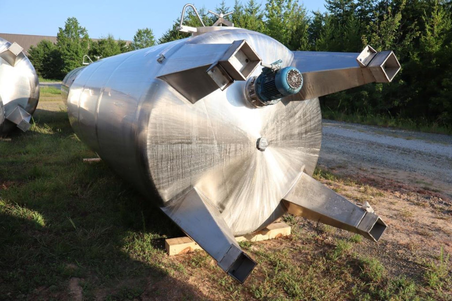 Regev approx. 2,800 Gallon 316 Stainless Steel Tank - Image 5 of 6