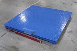 Global Industrial 412227 10,000 Lb. Capacity Floor Scale