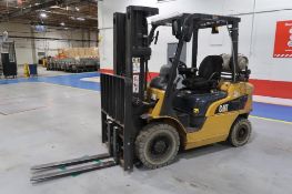 Caterpillar 2P5000 LP Sit-Down Forklift