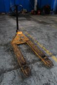 6,600 Lb. Capacity Pallet jack