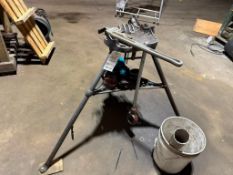 RIDID NO. 450 TRISTAND PIPE VICE WITH CHAIN