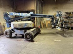 GENIE Z-30/20 BOOM LIFT