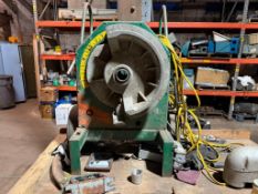 GREENLEE 555 ELECTRIC PIPE BENDER WITH RIDGID TRISTAND