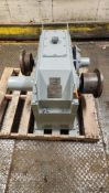 FALK ENCLOSED GEAR DRIVE SPEED REDUCER 3.650 RATIO 2090Y1-LR