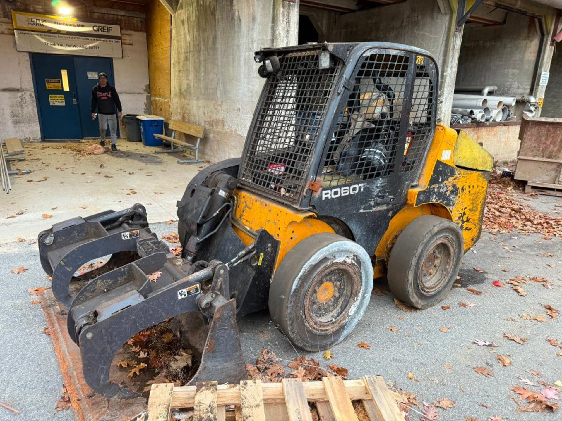 JCB ROBOT SKID STEER