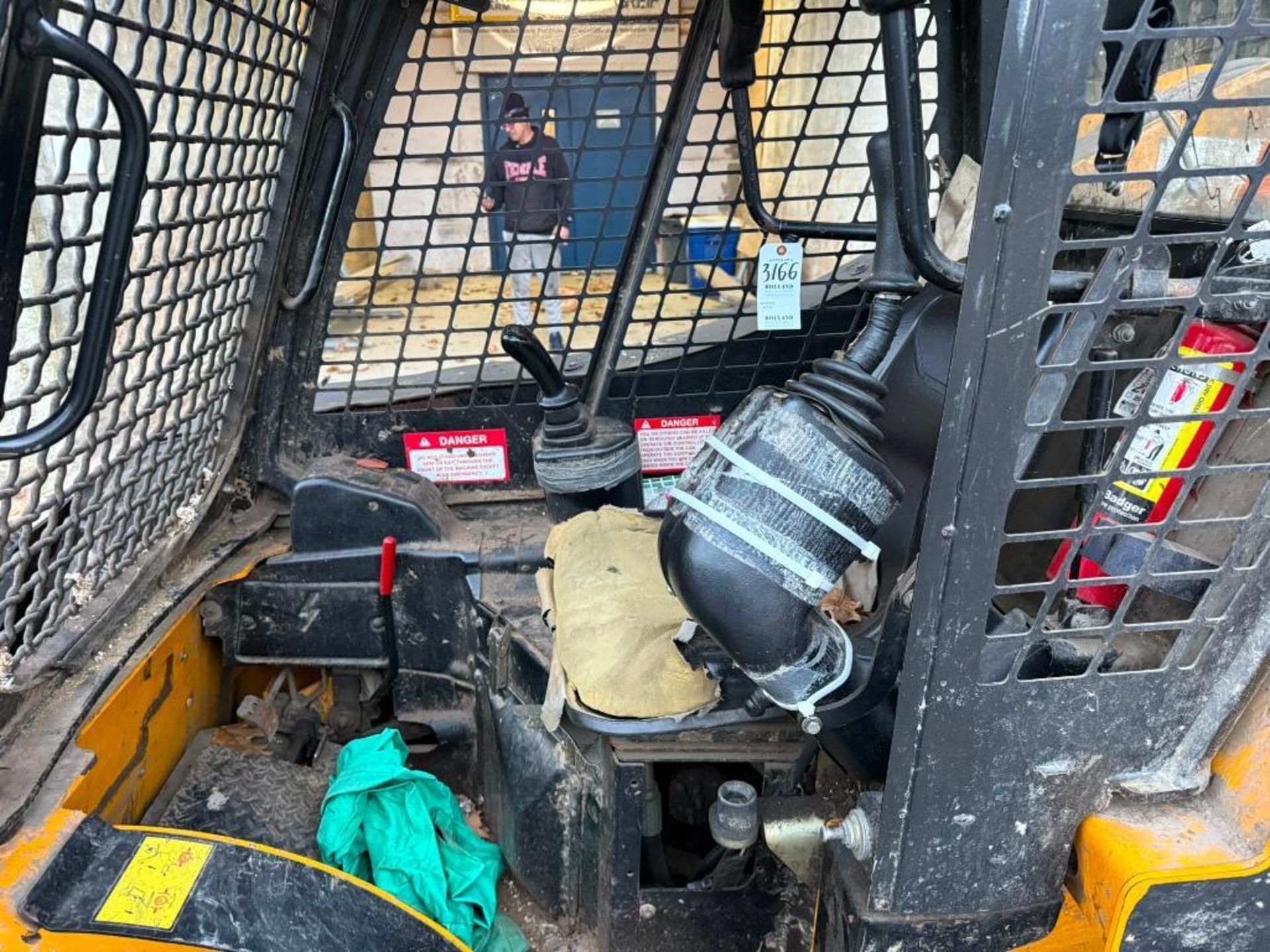 JCB ROBOT SKID STEER - Image 5 of 9