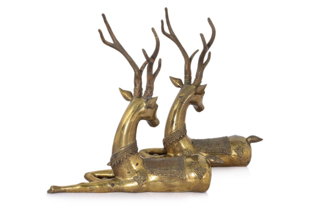 A PAIR OF LARGE BRASS STAG FIGURES - Image 3 of 3