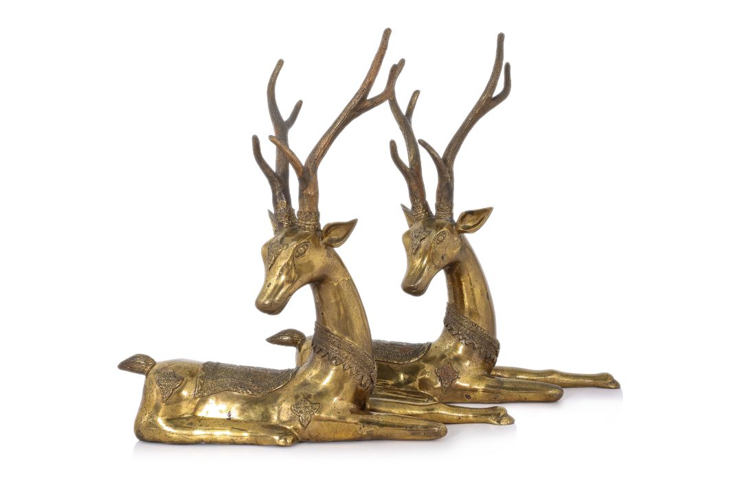 A PAIR OF LARGE BRASS STAG FIGURES - Image 2 of 3