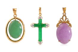 A GROUP OF THREE JADE MOUNTED PENDANTS (3)