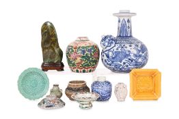 A GROUP OF ASSORTED CERAMICS AND A JADE BOULDER