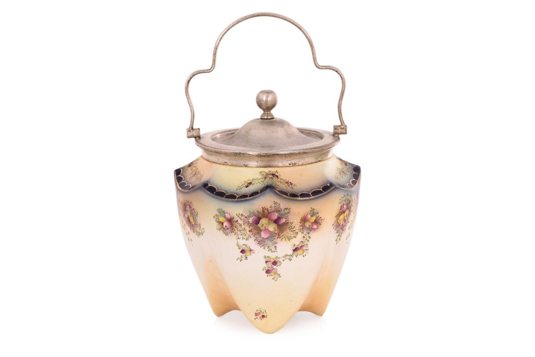 AN EDWARDIAN CARLTON WARE BISCUIT BARREL - Image 1 of 3