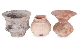 A GROUP OF THREE BAN CHIANG STYLE POTTERY VESSELS (3)