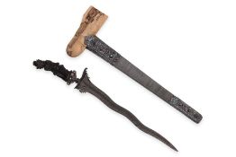 AN INDONESIAN SILVER AND GEM SET KRIS DAGGER