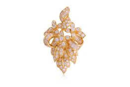 A HIGH KARAT GOLD DIAMOND PENDANT