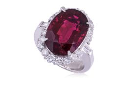 A 'RUBELLITE' TOURMALINE AND DIAMOND RING