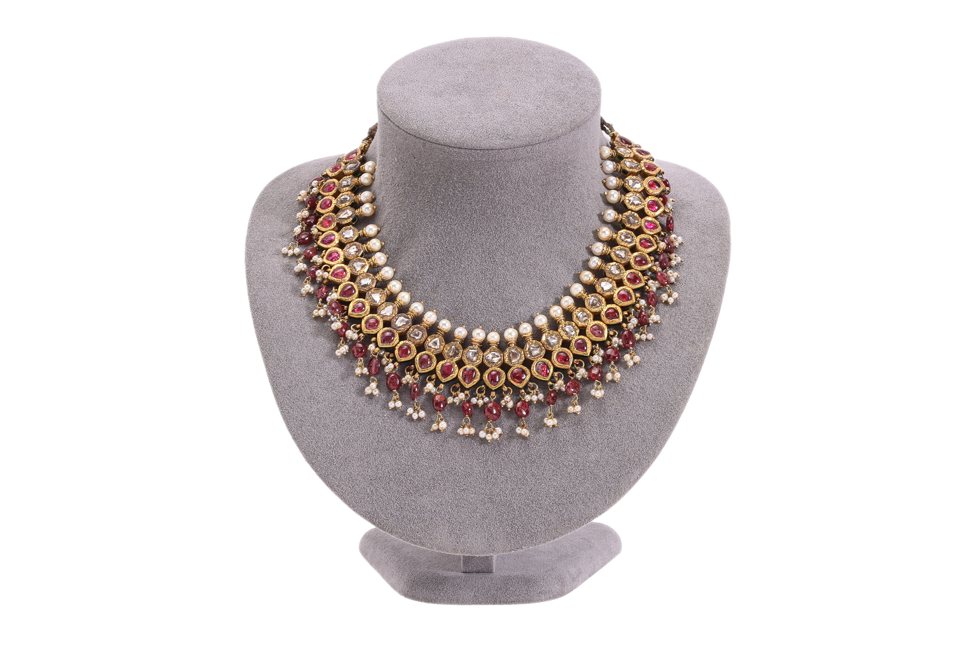 AN INDIAN RUBY, DIAMOND AND PEARL CHOKER - Image 3 of 11