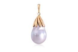 A BAROQUE CULTURED PEARL PENDANT