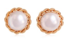 A PAIR OF MABE CULTURED PEARL CLIP ON EARRINGS