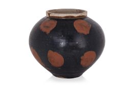 A HENAN RUSSET-PAINTED BLACK GLAZED JAR