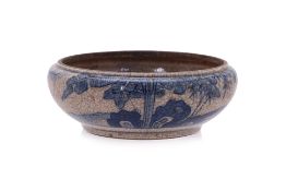 A BLUE AND WHITE CRACKLE GLAZED BRUSH WASHER